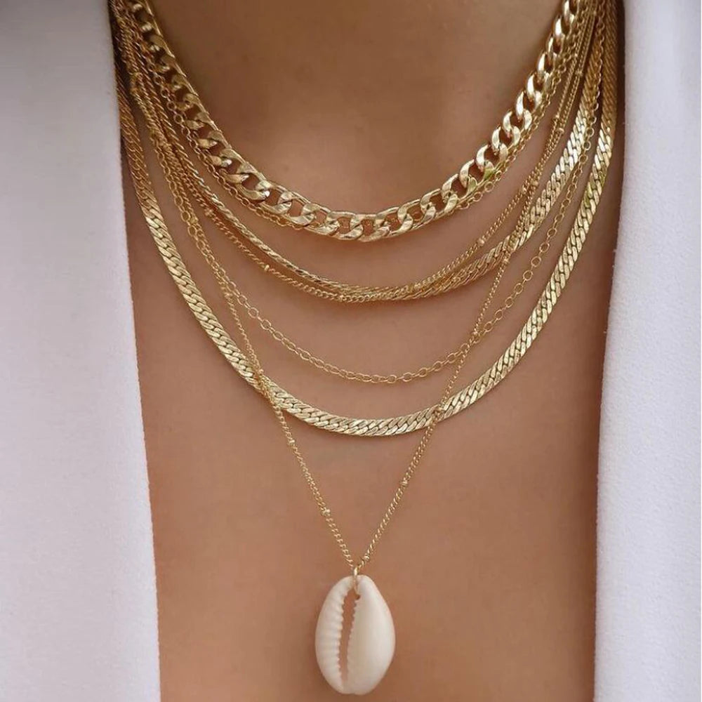 Collar Multicapa con Cristales – Alma Atrevida