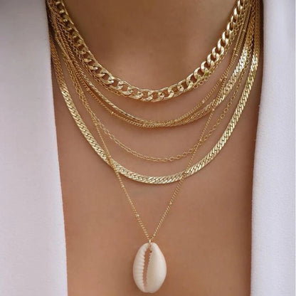 Collar Multicapa con Cristales – Alma Atrevida
