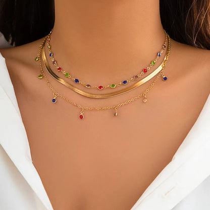 Collar Multicapa con Cristales – Alma Atrevida