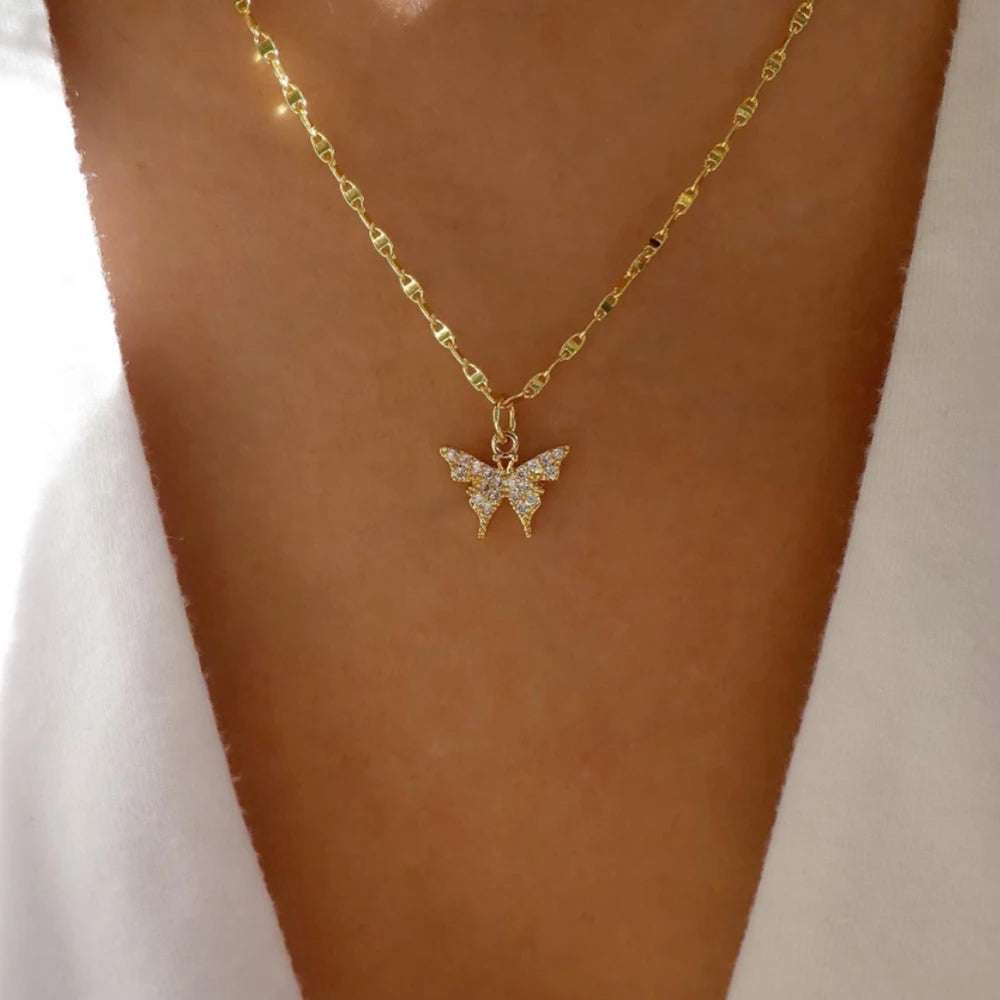 Collar Multicapa con Cristales – Alma Atrevida
